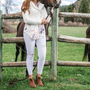 White Ankle Skinny Distressed Denim